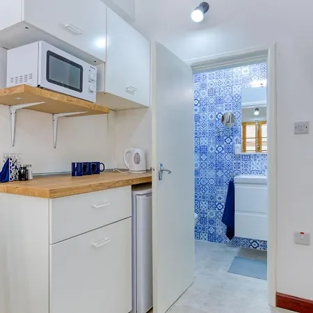 Lovely Near Promenade Apartment