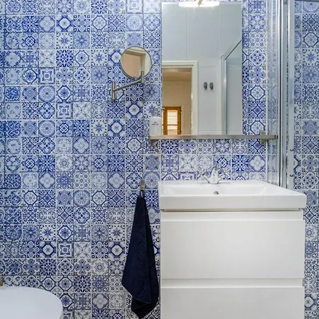 Lovely Near Promenade * Слима