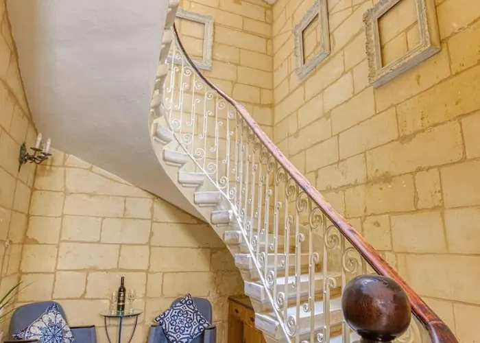 Lovely Near Promenade Apartman Sliema